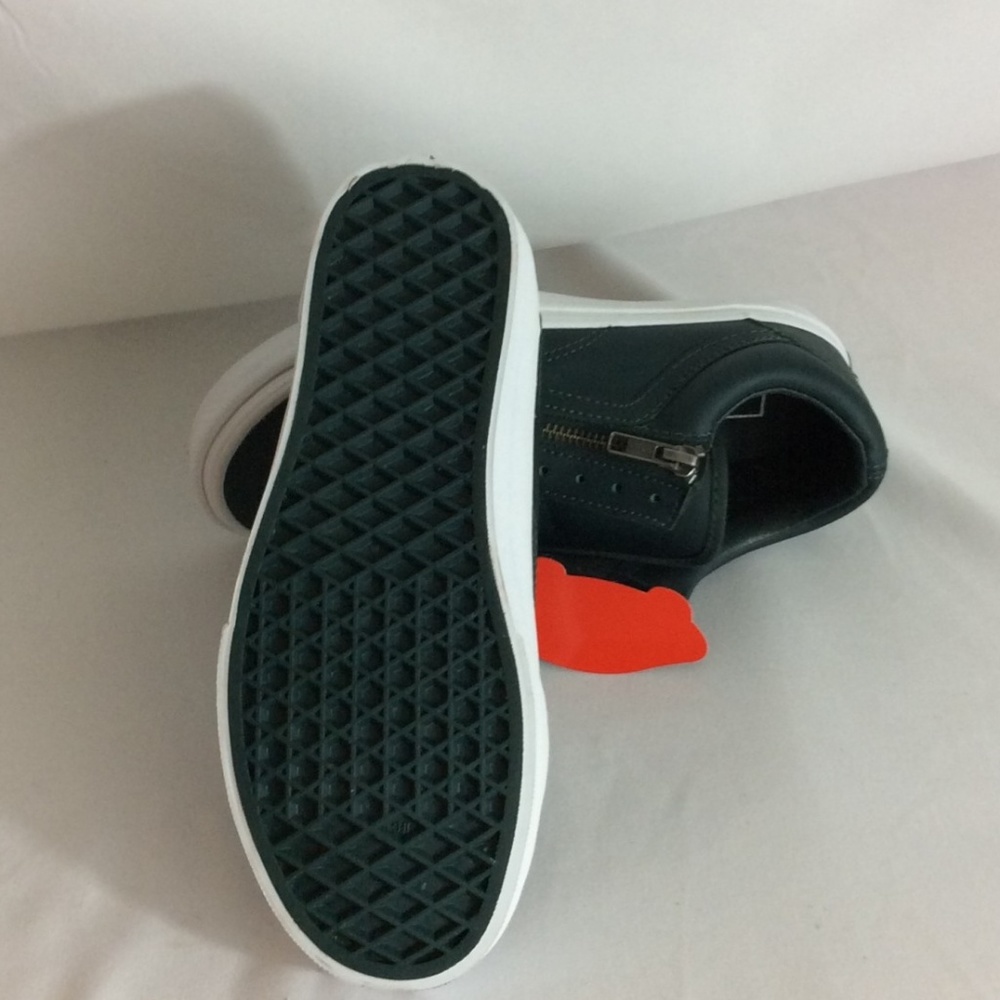 NWT Vans Old Skool Zip Unisex Sneakers - Picture 6 of 7